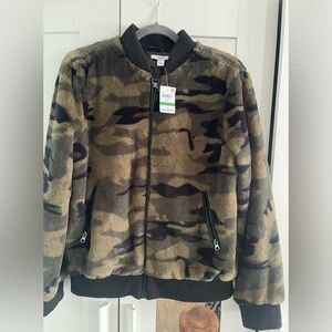 New with tag Bar III Women's Camouflage Jacket Sz. L Macy’s